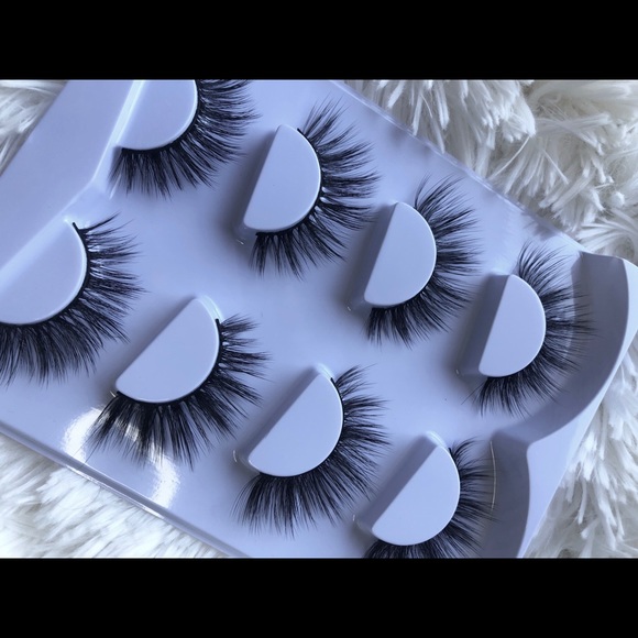 Lashes - Picture 3 of 3